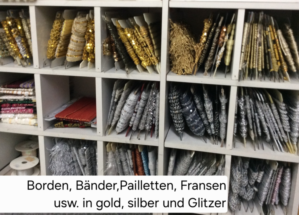Borden, Bänder, Pailetten, Fransen usw. in gold silber und Glitzer zu Verzieren Ihres nchsten Nähprojektes.